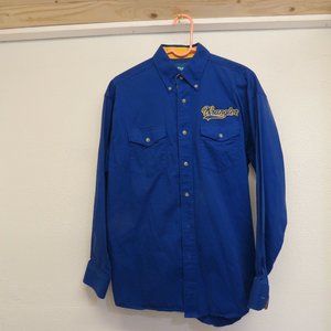 Wrangler Shirt Blue Embroidered Spell Out Front & Back Button Down Shirt Sz M.